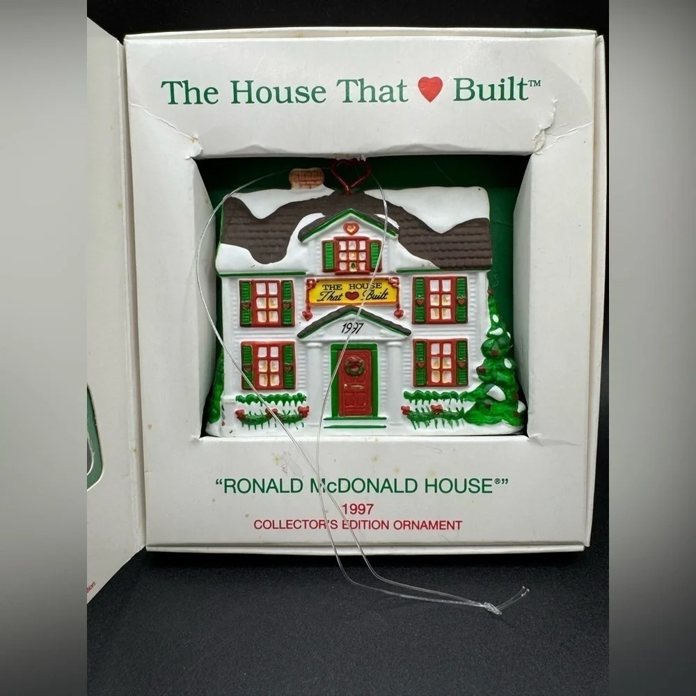 1997 Dept 56 The House That Love Built Ronald McDonald House Ornamentt